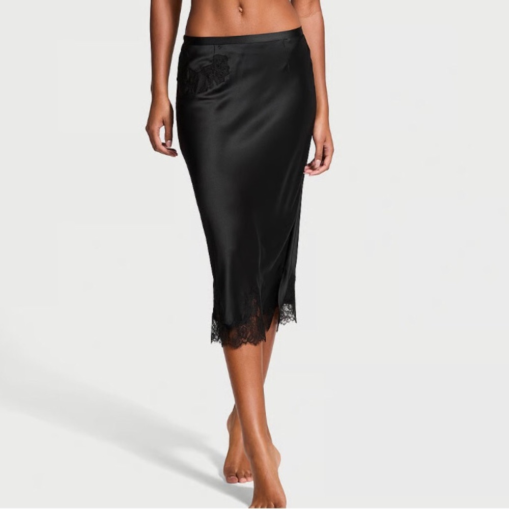 Victoria's Secret Black Satin Lace-Hem Slip Skirt
